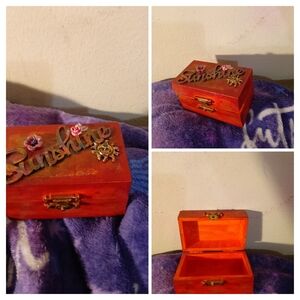 Red Sunshine Decorative Box